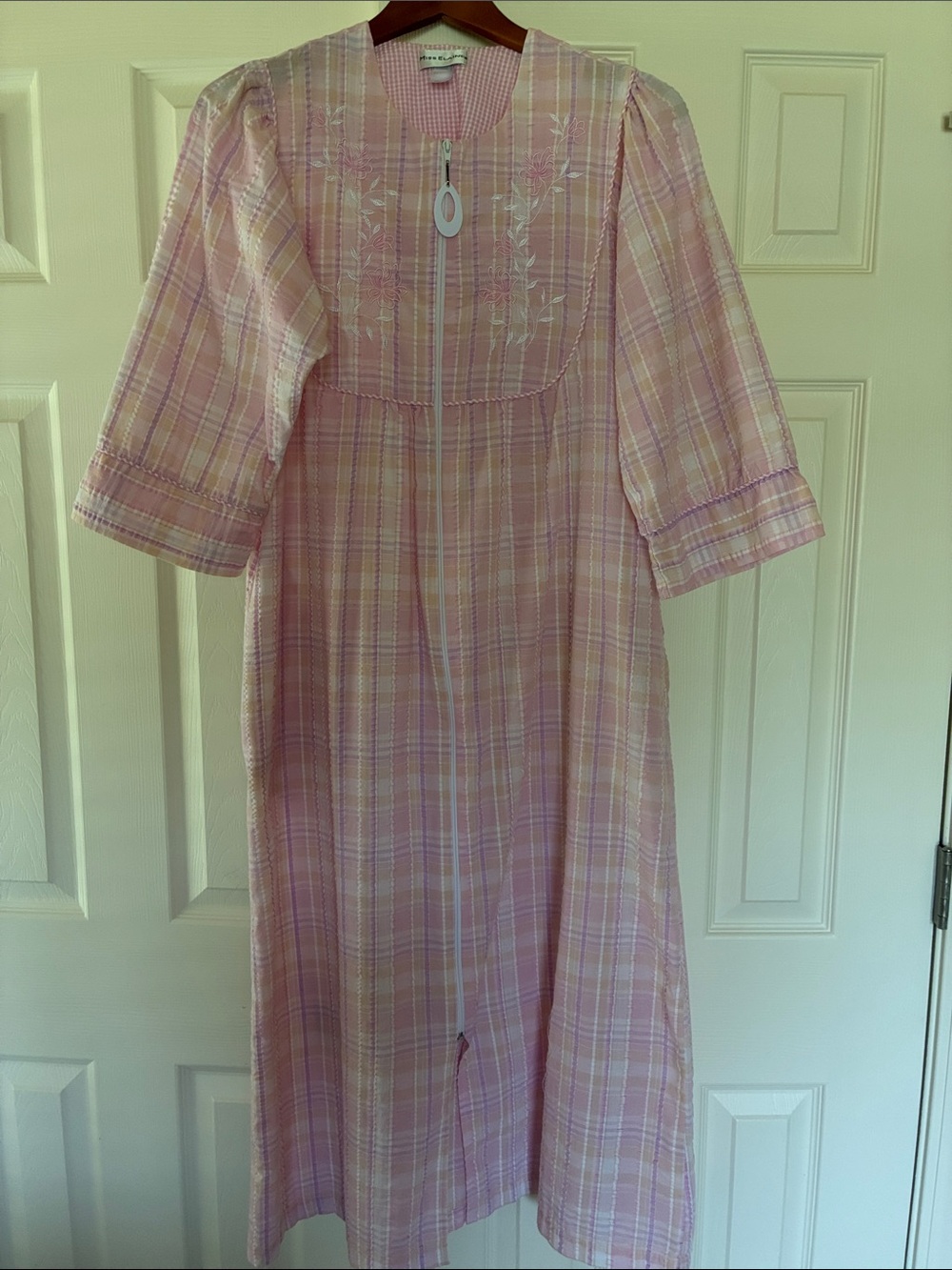 Miss Elaine Pink Plaid Zip-Front Nightgown Robe - Small